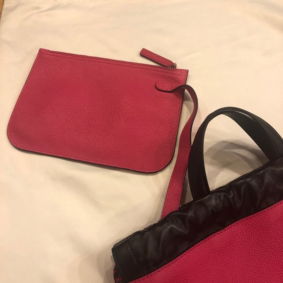 Gucci 2018 Leather Drawstring Backpack in Pink NEW WITH DUSTBAG main image 3